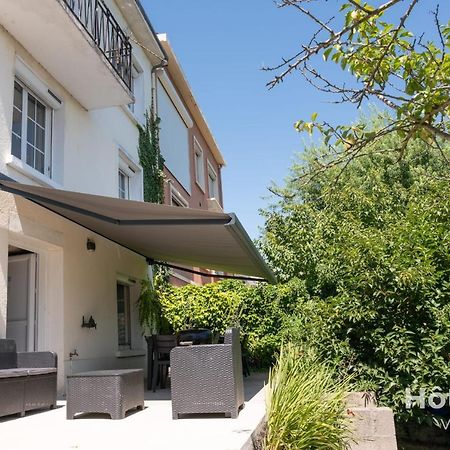Large House Close To City Center ลิมอจส์ ภายนอก รูปภาพ